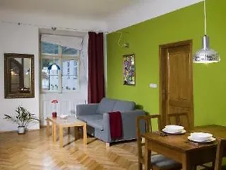 U Zlate Podkovy 아파트 프라하